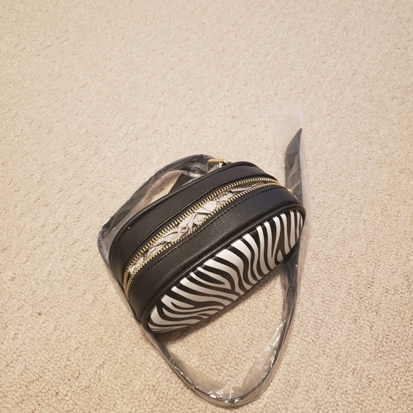 Belt Bag - Picture 2 of 3